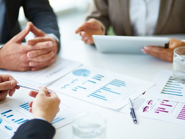 全體員工一起成長(zhǎng)